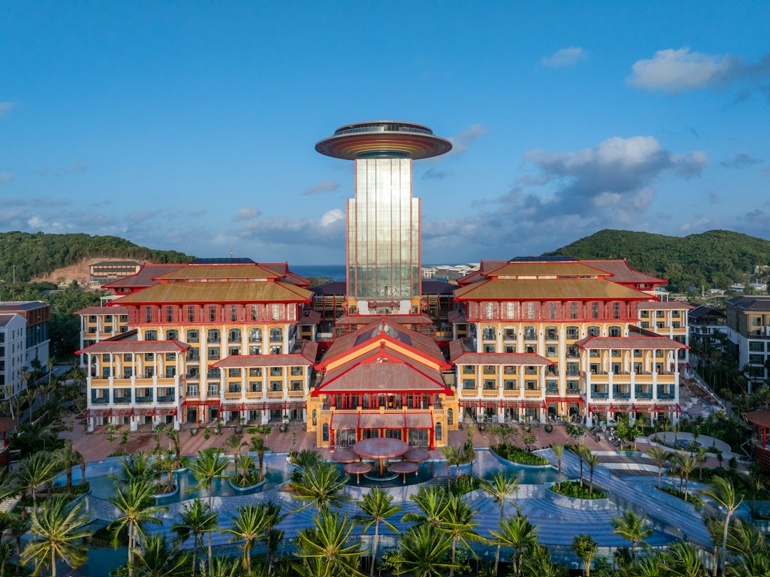 Experience Luxury Gaming at Platinum Crown Hotel Casino